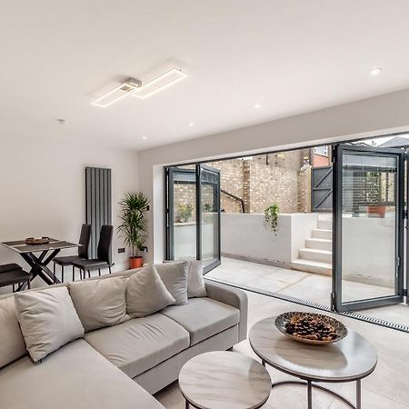 Appartement Modern Garden Flat With Private Parking à Londres Extérieur photo